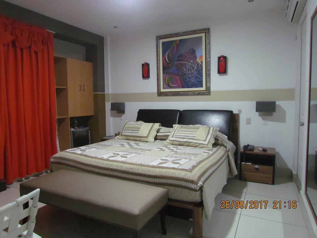Rizzo Plaza Hotel Tumbes Eksteriør billede