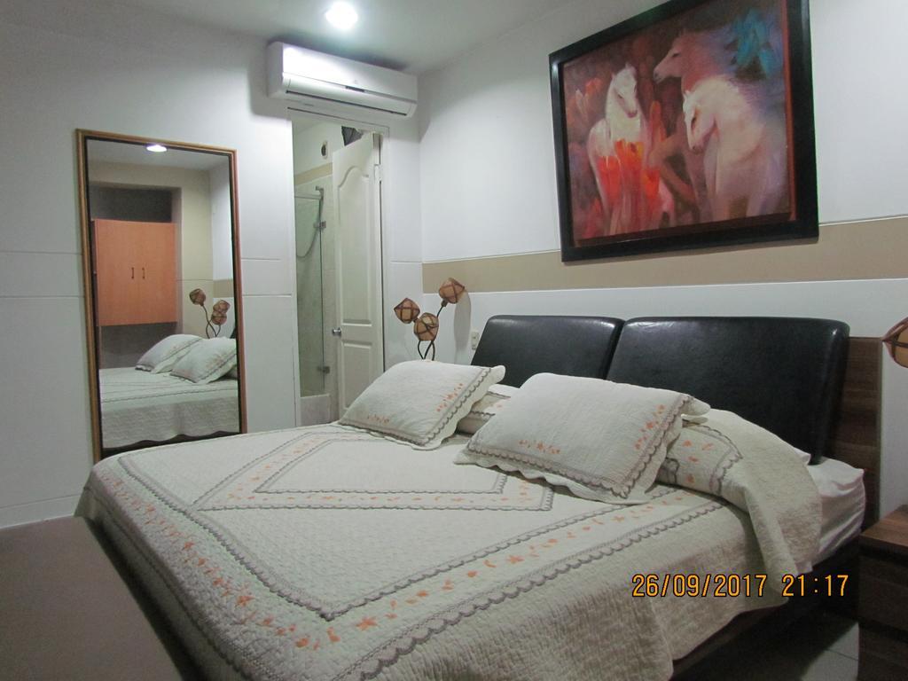 Rizzo Plaza Hotel Tumbes Eksteriør billede