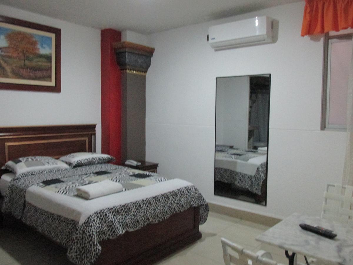 Rizzo Plaza Hotel Tumbes Eksteriør billede