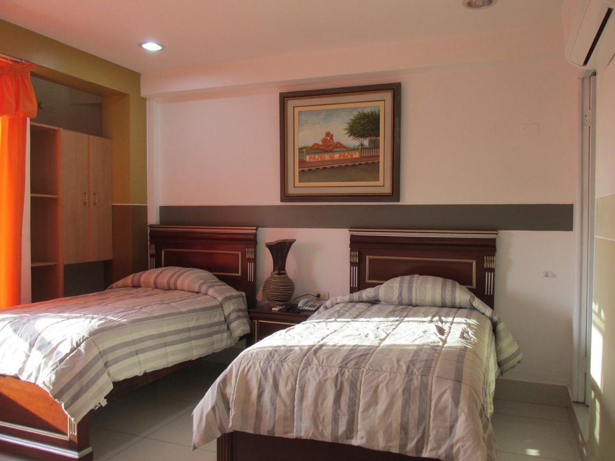 Rizzo Plaza Hotel Tumbes Eksteriør billede